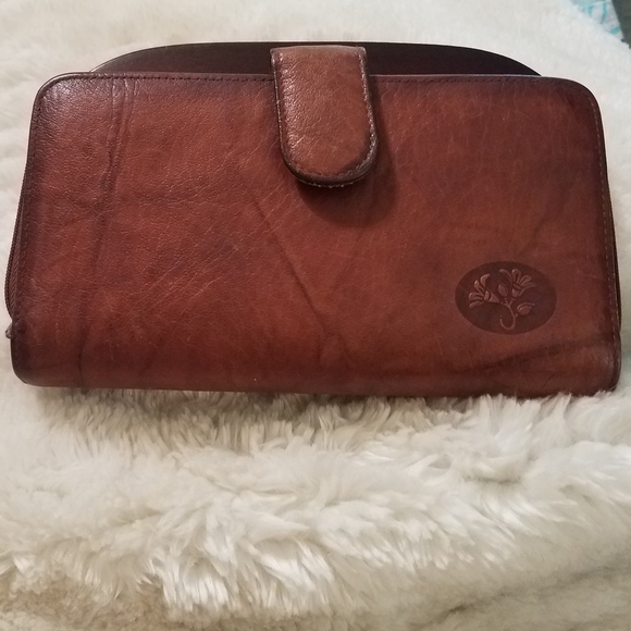 Vintage Buxton Wallet - Picture 15 of 16